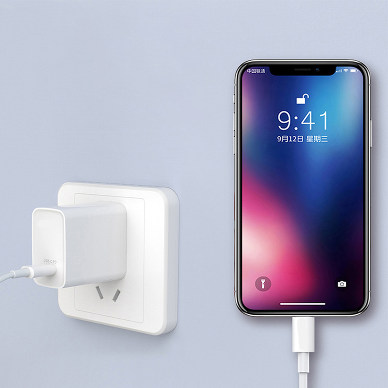 20W USB C Power Adapter Fast Charger Quick Charge Wall Mobile Phone Charger for iPhone Charging Adapter